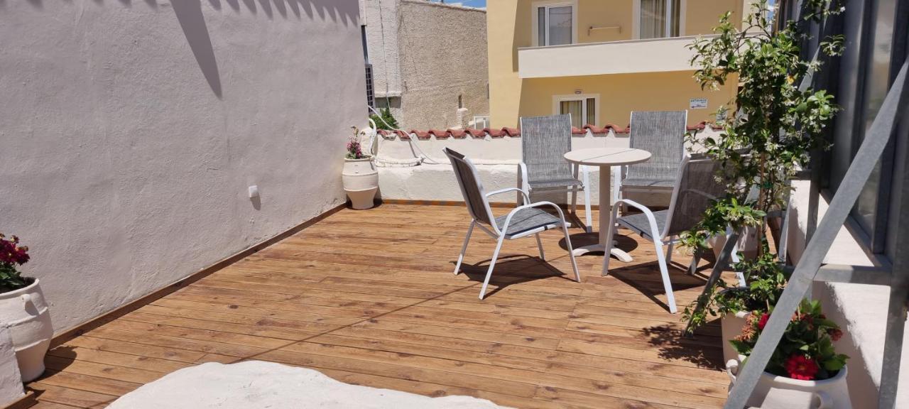 Fifi'S Luxury Apartment Platanés Екстериор снимка