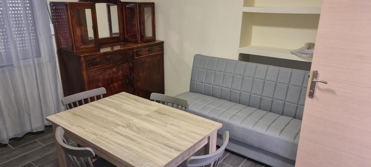Fifi'S Luxury Apartment Platanés Екстериор снимка
